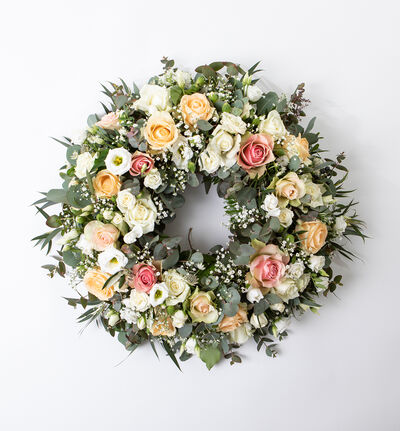 Krans i rosa og fersken 60 cm Krans i rosa og fersken 60 cm